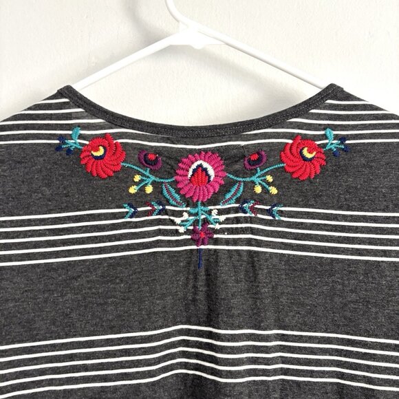 Johnny Was JWLA Gray Striped Tunic Top Floral Embroidery Women’s Size Small - Picture 7 of 7